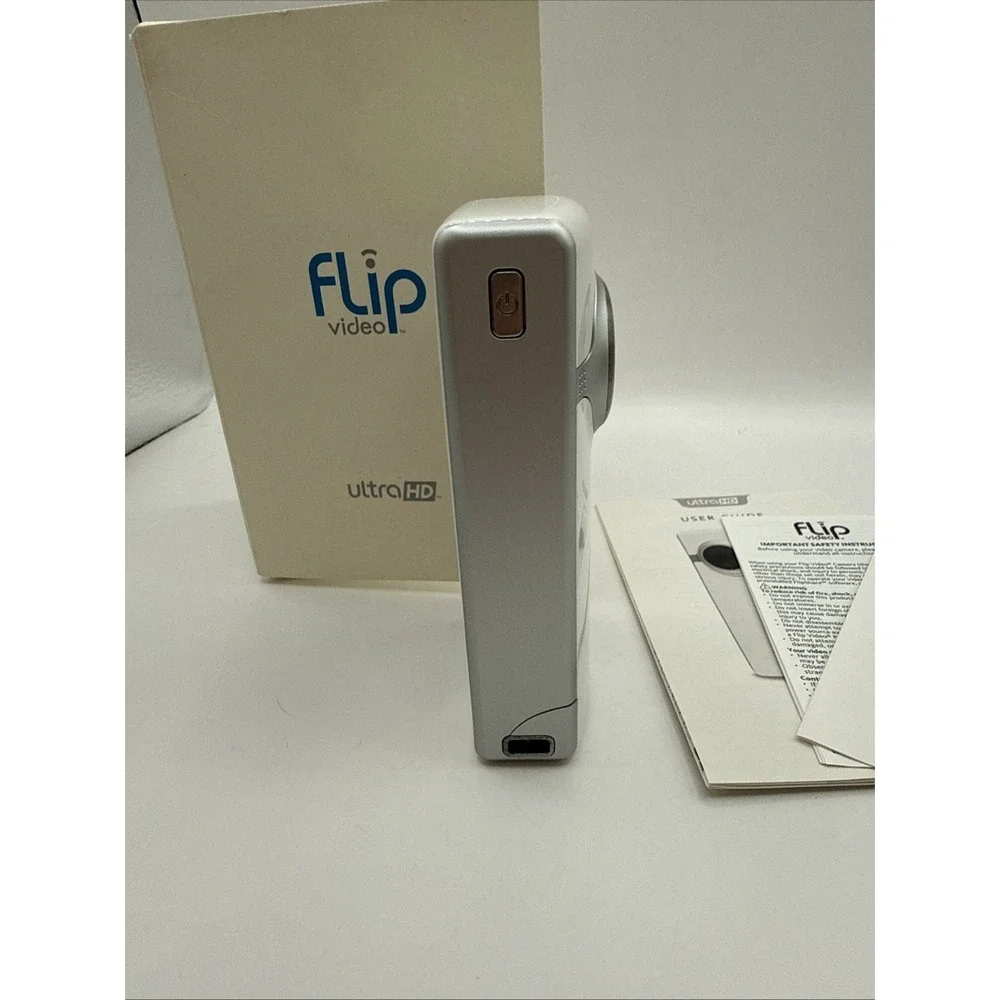 Pure Digital F260W Flip Video Ultra HD Camcorder UNTESTED Good Cosmetic Conditio